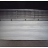 Automatizaciones Tecons, S.L. puerta blanca con reja 