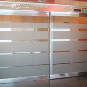 Automatizaciones Tecons, S.L. puerta de cristal